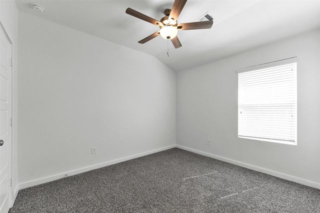 208 Charles Ridge Drive, Conroe, TX 77316