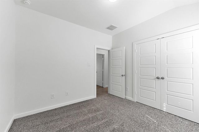 208 Charles Ridge Drive, Conroe, TX 77316