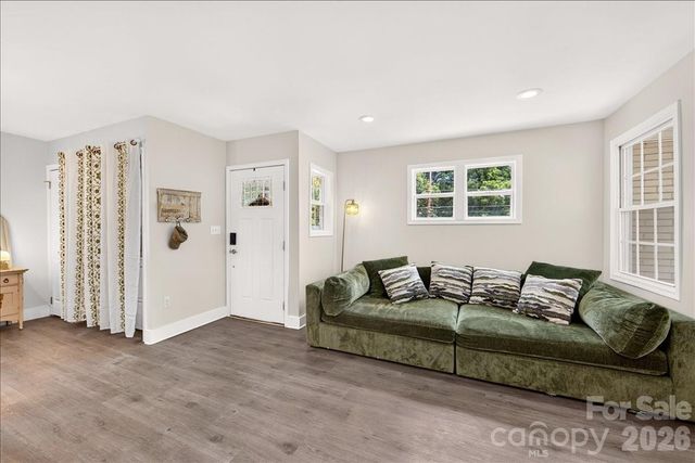 1725 Jennings Street, Charlotte, NC 28216
