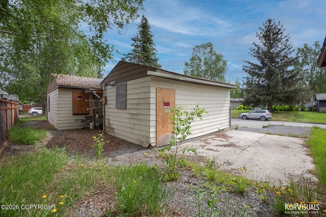 2642 Cottonwood Street, Anchorage, AK 99508
