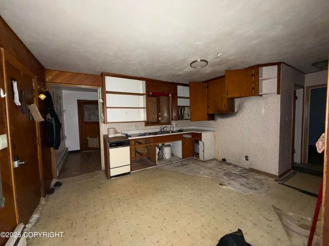 2642 Cottonwood Street, Anchorage, AK 99508