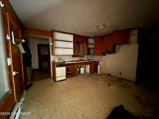 2642 Cottonwood Street, Anchorage, AK 99508