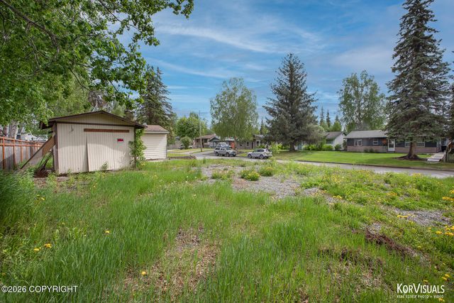 2642 Cottonwood Street, Anchorage, AK 99508