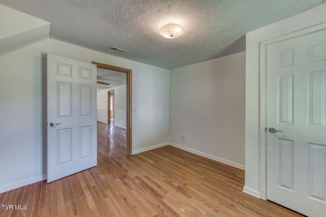 3401 Little Dry Run Road, Butler, TN 37640