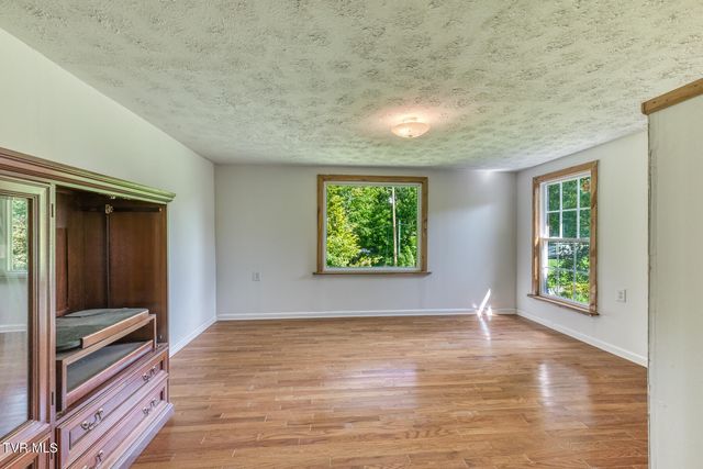 3401 Little Dry Run Road, Butler, TN 37640