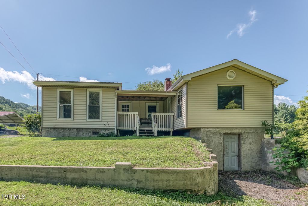 3401 Little Dry Run Road, Butler, TN 37640