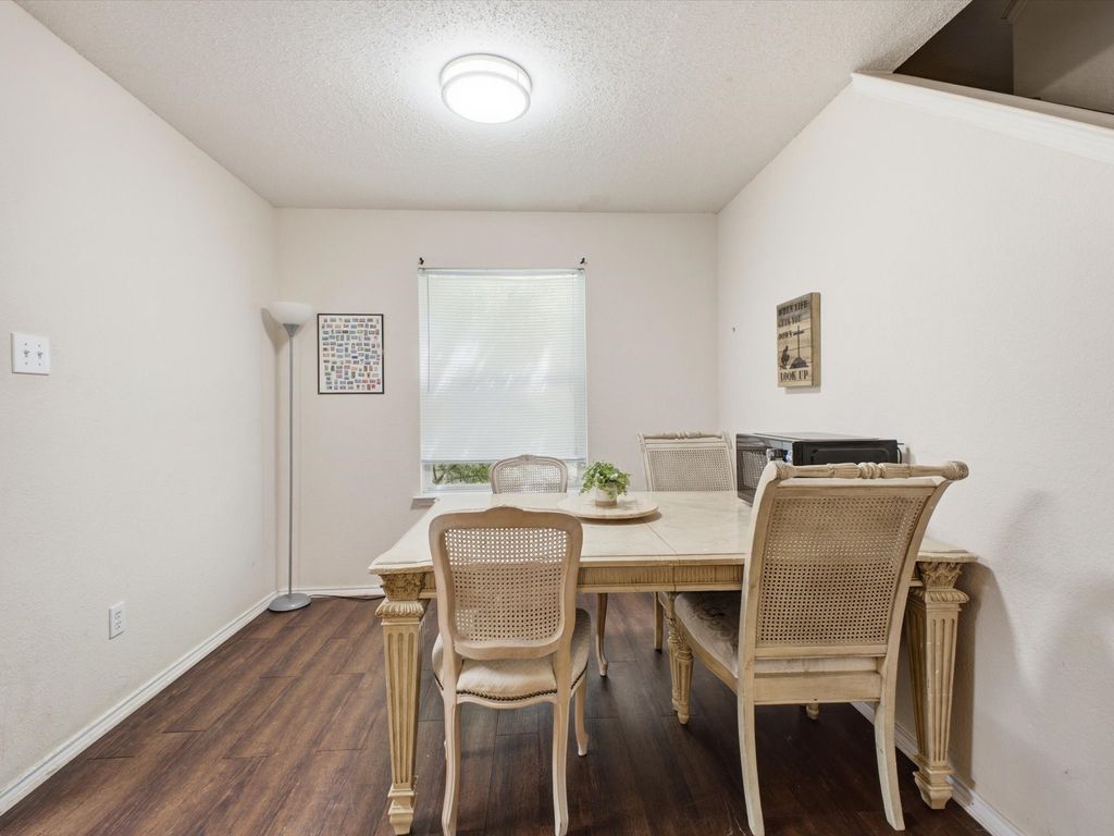 2001 Waleska Plaza, Dallas, TX 75211 — photo 5