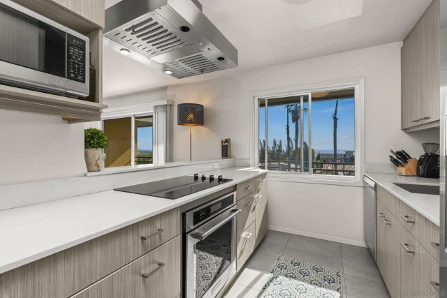 5367 La Jolla Blvd 60, La Jolla, CA 92037