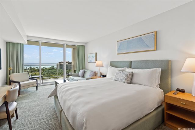 383 Kalaimoku Street E1803, Honolulu, HI 96815