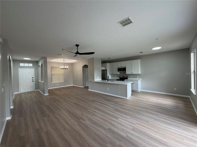 227 N JULIA AVENUE, Deland, FL 32720