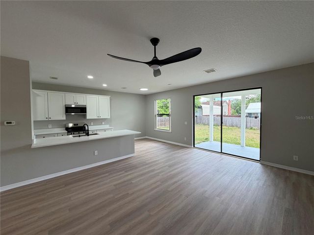 227 N JULIA AVENUE, Deland, FL 32720