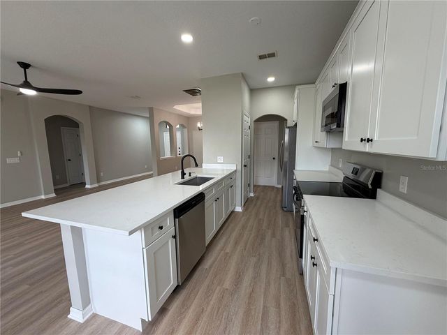 227 N JULIA AVENUE, Deland, FL 32720