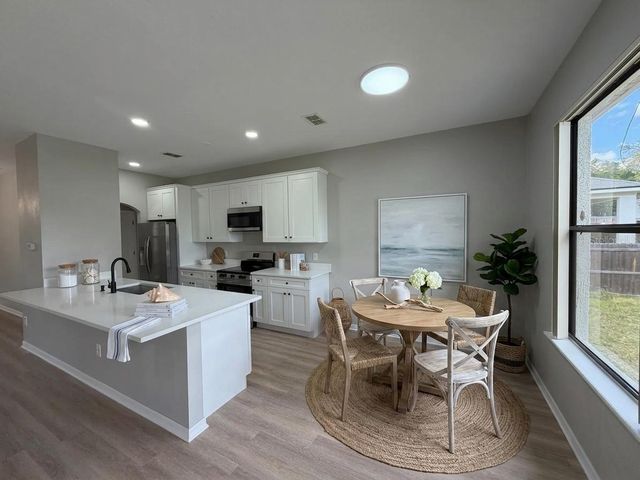 227 N JULIA AVENUE, Deland, FL 32720
