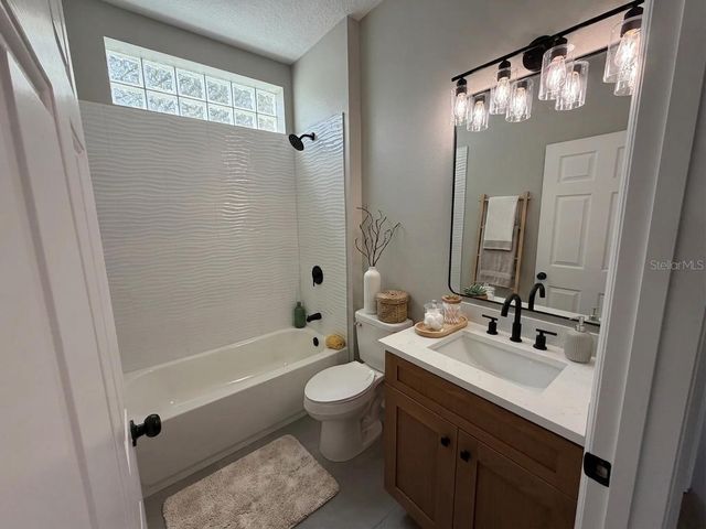 227 N JULIA AVENUE, Deland, FL 32720