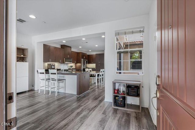 3027 N Oxnard Boulevard, Oxnard, CA 93036