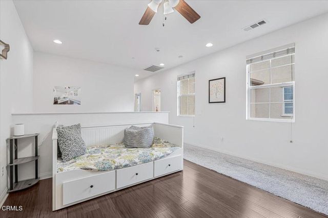 3027 N Oxnard Boulevard, Oxnard, CA 93036