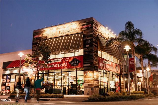 3027 N Oxnard Boulevard, Oxnard, CA 93036