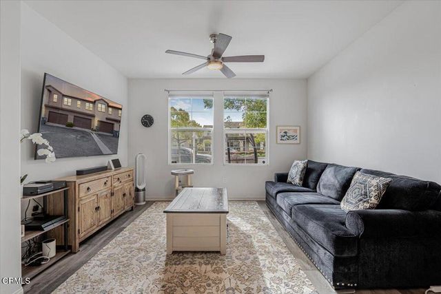 3027 N Oxnard Boulevard, Oxnard, CA 93036
