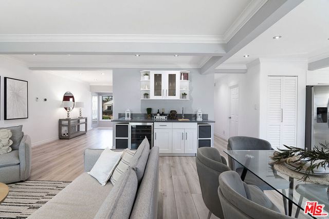 7735 Isis Avenue, Los Angeles, CA 90045