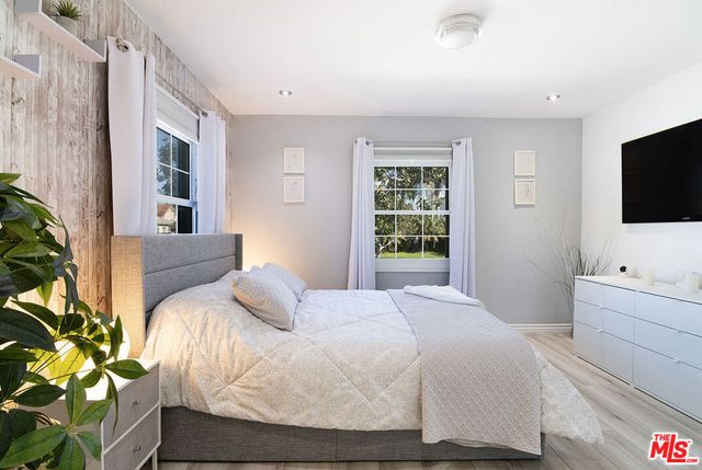 7735 Isis Avenue, Los Angeles, CA 90045