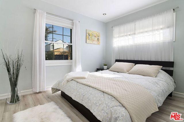 7735 Isis Avenue, Los Angeles, CA 90045