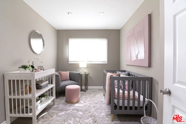 7735 Isis Avenue, Los Angeles, CA 90045