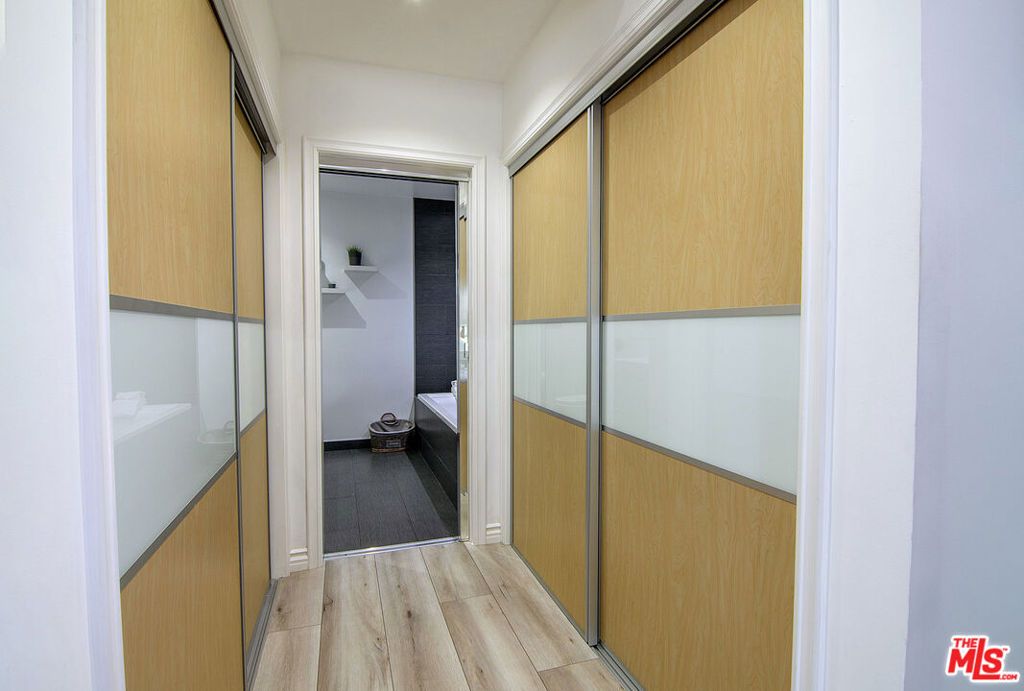 Image 21 of property listing at 7735 Isis Avenue, Los Angeles, CA 90045