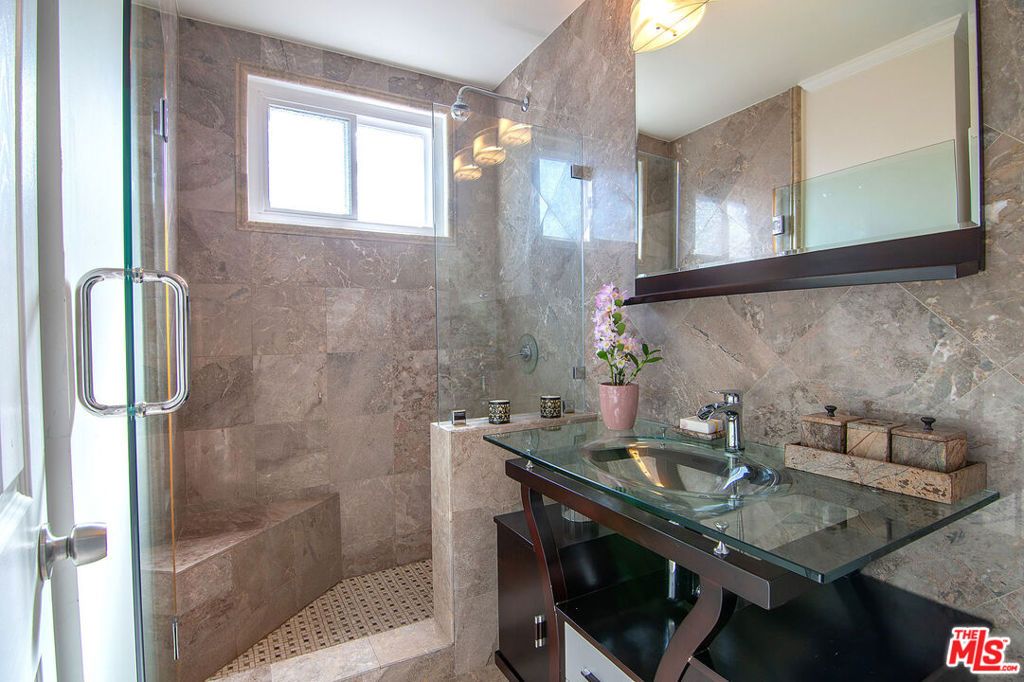 Image 28 of property listing at 7735 Isis Avenue, Los Angeles, CA 90045