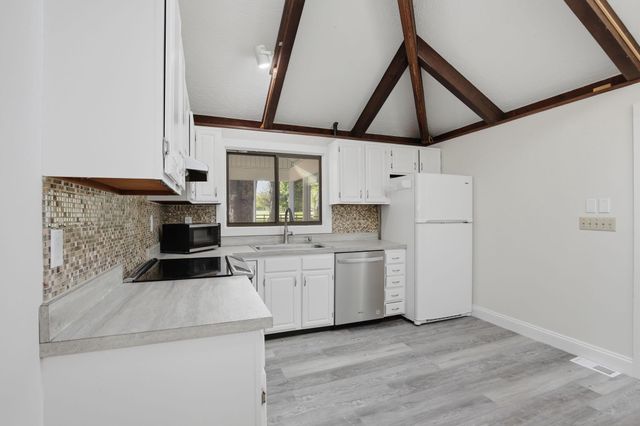 15630 EDGEGROVE RD, Hillsborough, VA 20132