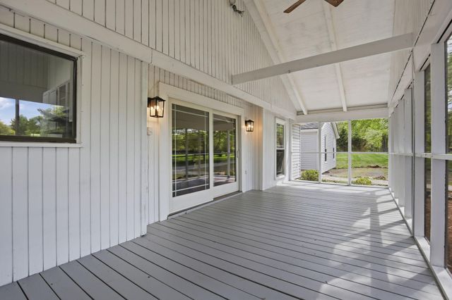 15630 EDGEGROVE RD, Hillsborough, VA 20132