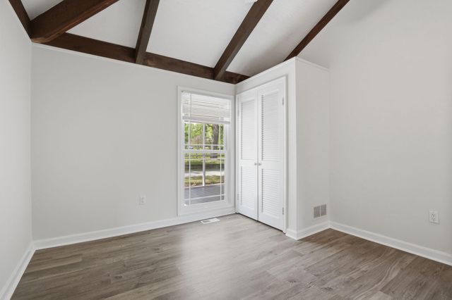 15630 EDGEGROVE RD, Hillsborough, VA 20132