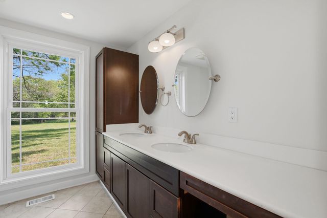 15630 EDGEGROVE RD, Hillsborough, VA 20132