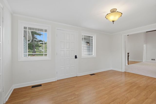 15630 EDGEGROVE RD, Hillsborough, VA 20132