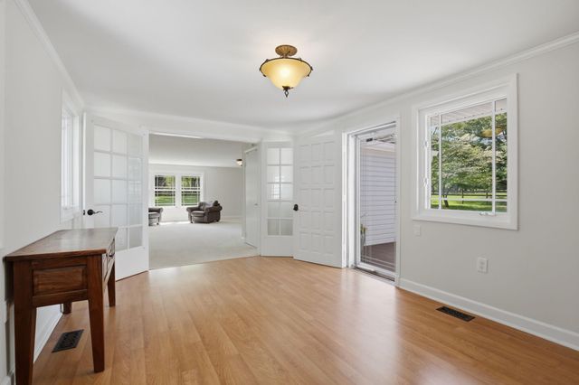 15630 EDGEGROVE RD, Hillsborough, VA 20132