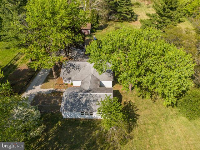 15630 EDGEGROVE RD, Hillsborough, VA 20132
