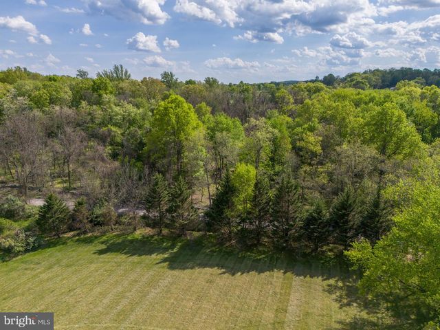 15630 EDGEGROVE RD, Hillsborough, VA 20132