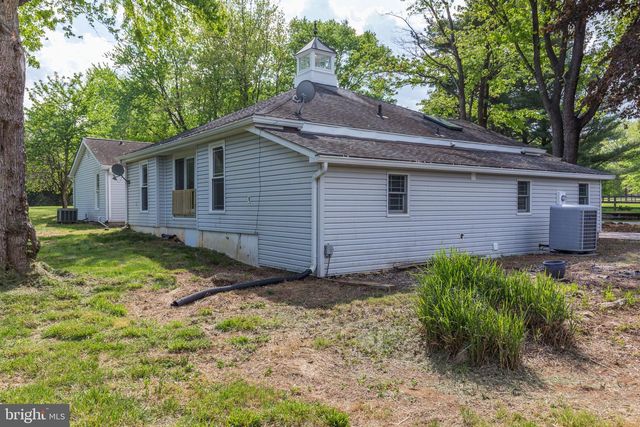 15630 EDGEGROVE RD, Hillsborough, VA 20132