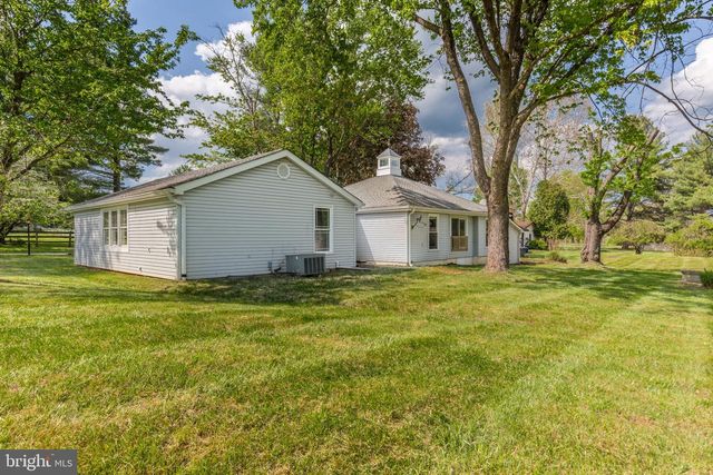 15630 EDGEGROVE RD, Hillsborough, VA 20132