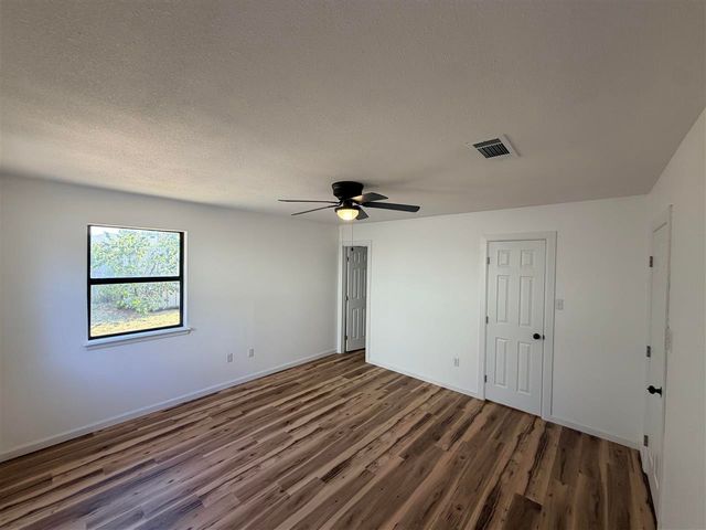 7122 NW Birch Pl, Lawton, OK 73505