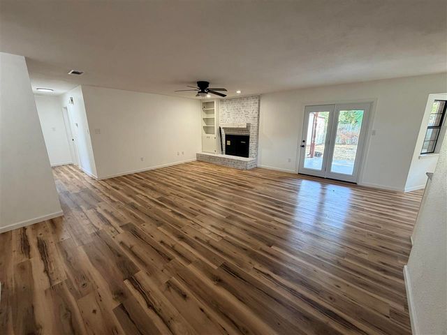 7122 NW Birch Pl, Lawton, OK 73505