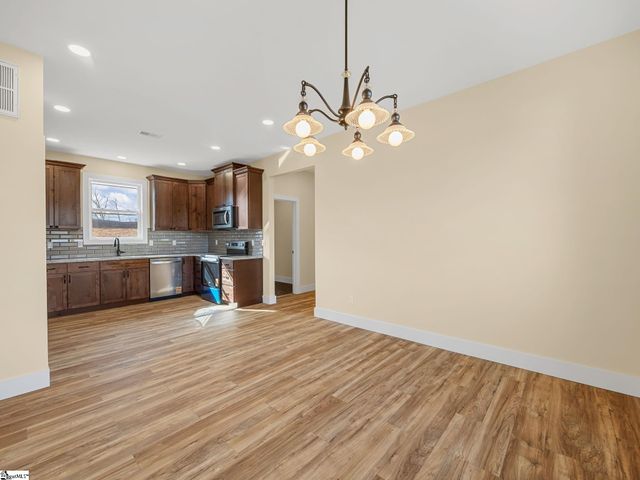 224 W Clark Road, Inman, SC 29349