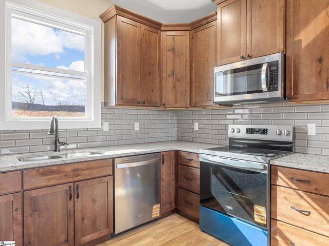 224 W Clark Road, Inman, SC 29349