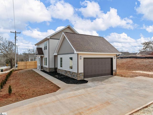 224 W Clark Road, Inman, SC 29349