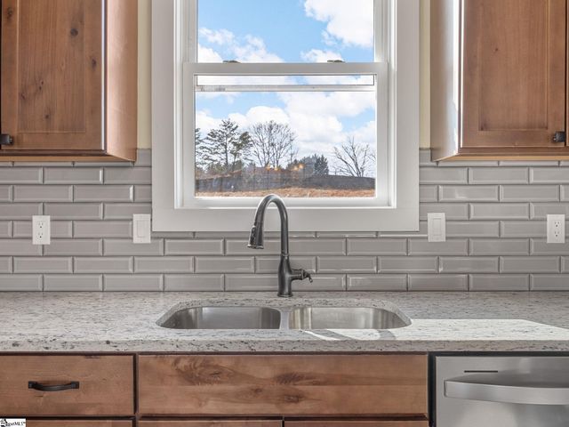 224 W Clark Road, Inman, SC 29349