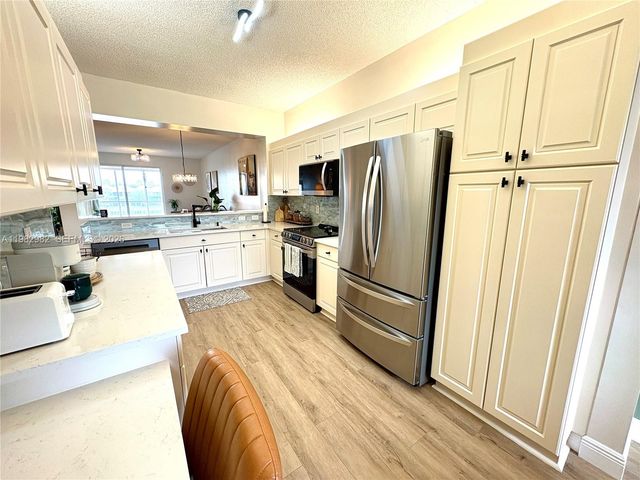 7647 Southampton Ter 304, Tamarac, FL 33321