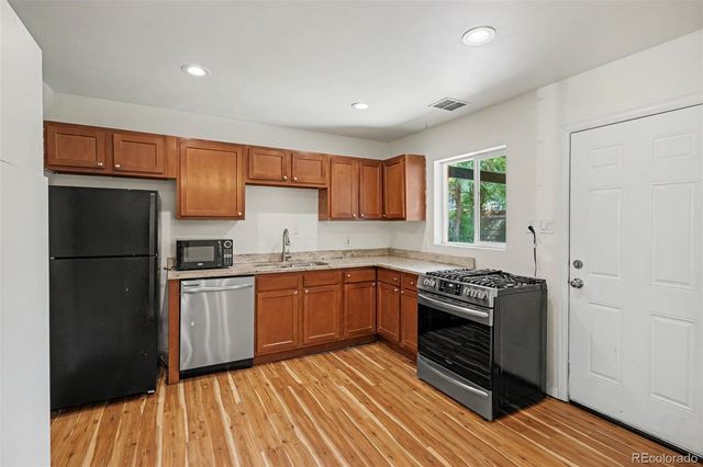 931 Tucson Street, Aurora, CO 80011