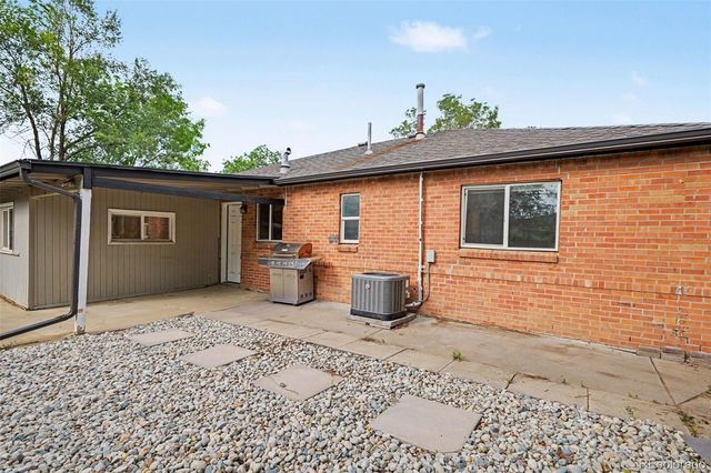931 Tucson Street, Aurora, CO 80011