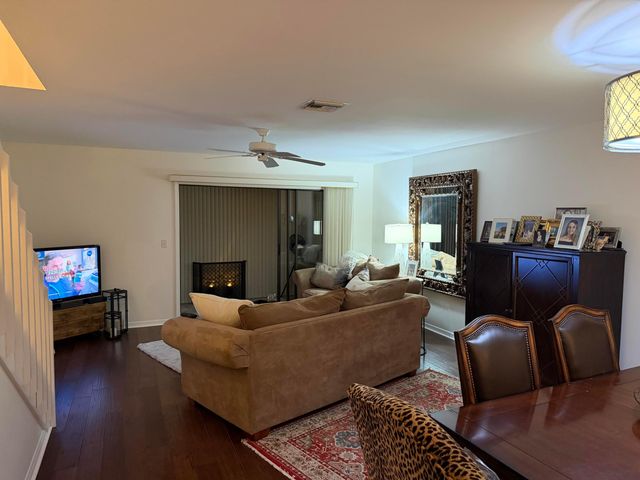 6117 SE Georgetown Place, Hobe Sound, FL 33455