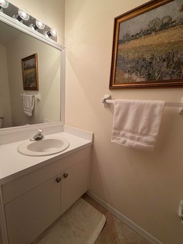 6117 SE Georgetown Place, Hobe Sound, FL 33455