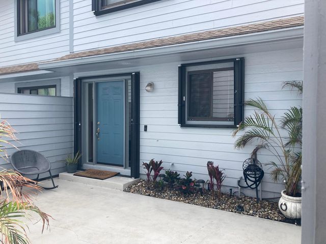 6117 SE Georgetown Place, Hobe Sound, FL 33455